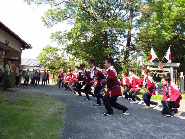 祭り最終日（三日目）朝<br />神代地区ご会所<br />上張区の余興「お祭り」　