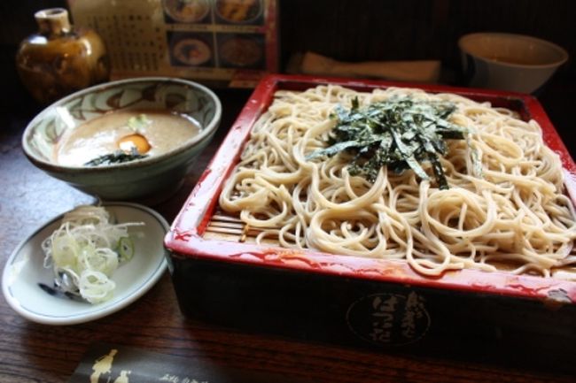 「せいろそば」1,100円を注文。<br />とろろにつけていただくんだけど、これまた美味しい。