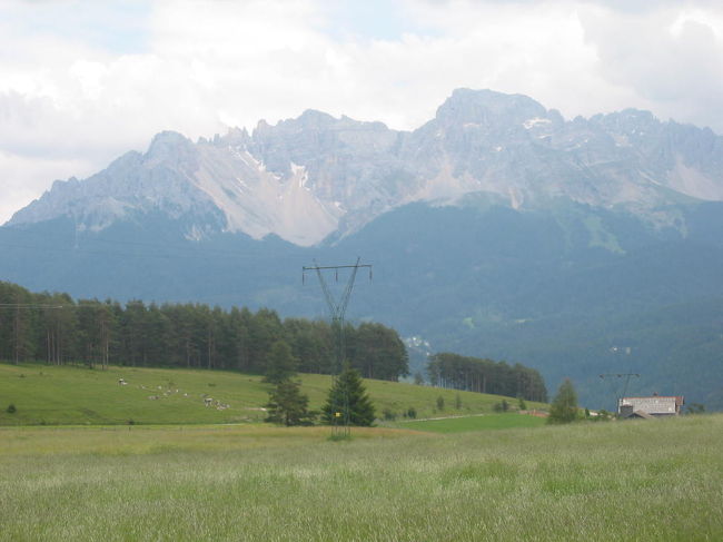 ドロミテに少し寄り道して戻りました。