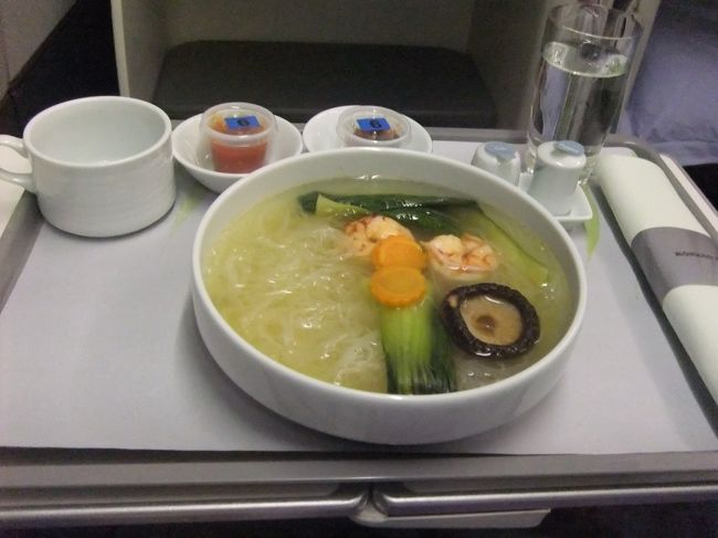 朝ごはんはヌードル。イマイチ★