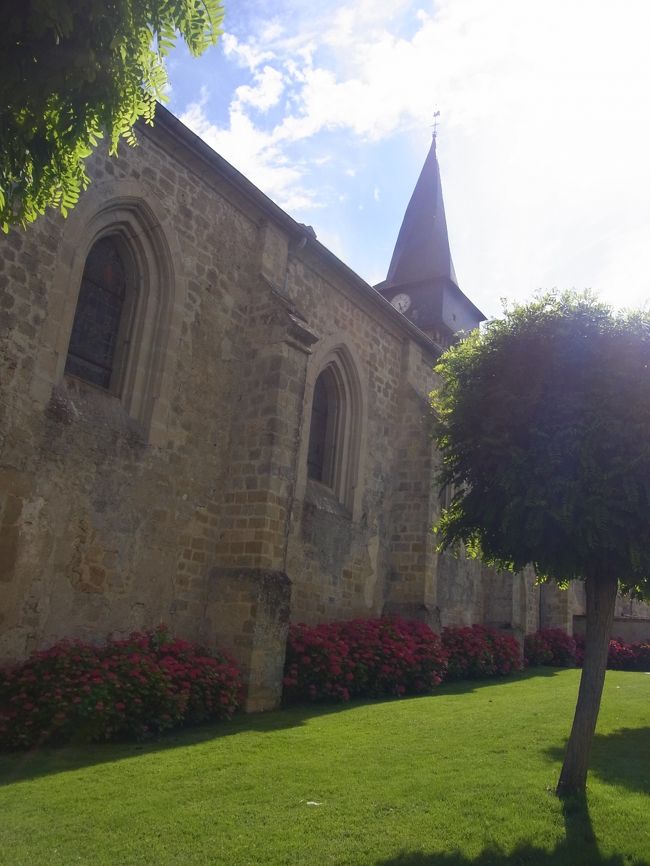まあ、青空だし、緑や紫陽花が綺麗だし、いいか！