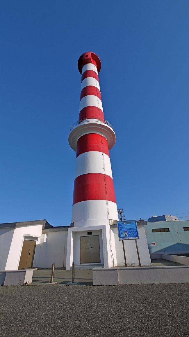 灯台，やはり青空の方が映える．http://4travel.jp/traveler/suomita/pict/23532011/