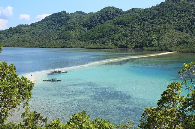 ここから観光写真。<br /><br />☆アイランドホッピングツアー <br /><br />まずは、スネークアイランドへ。 <br />干潮で砂州が現れる！ <br />