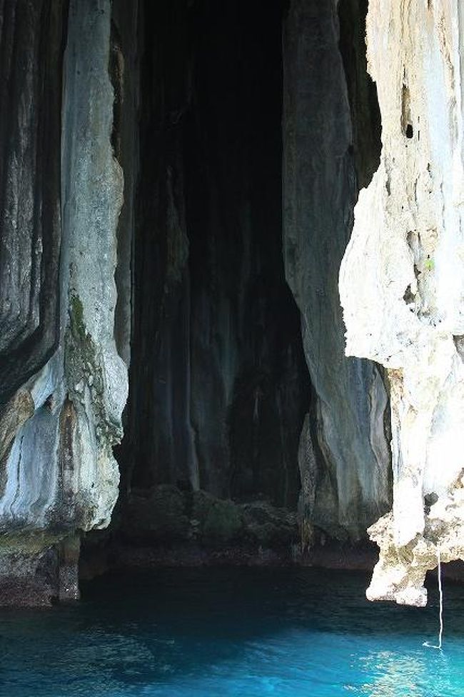 続いて、洞窟巡り。 <br />