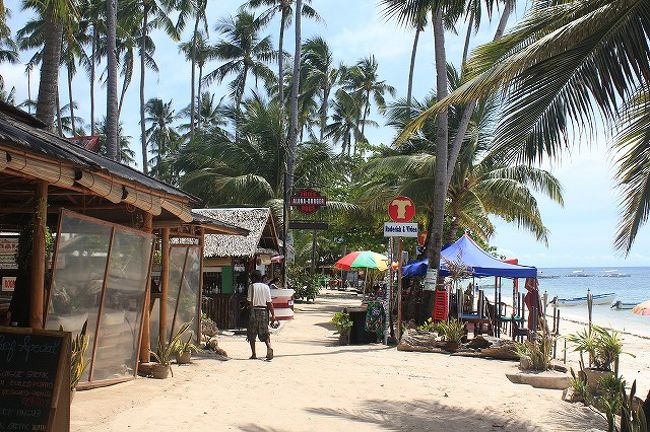 アロナビーチは欧米系の人が多かった気がする。