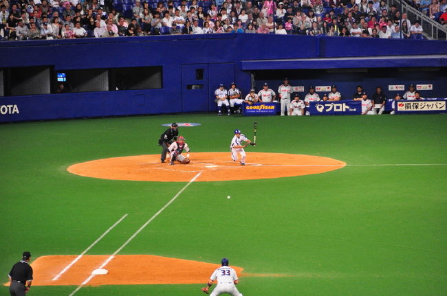 おっ〜と中日の選手が打った〜<br /><br />でも１塁ゴロかな(^_^;)<br /><br />来年は応援席でも見て応援したい！