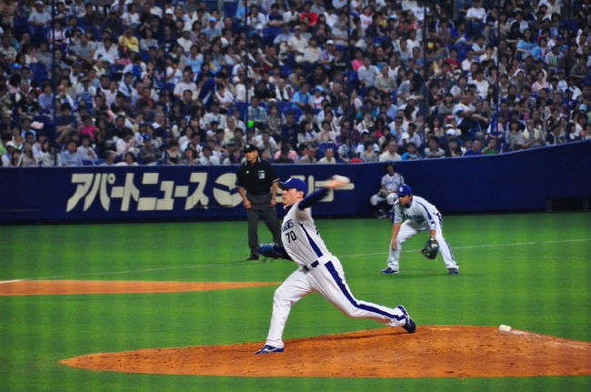 ヤッホー　ソト投手<br /><br />「ミスタービーン」とも呼ばれる<br /><br />エンジェルベルト・ソト　→　ベネズエラ出身<br /><br />ファーストネーム最高！！<br /><br />毎回ベンチに戻る時は小さなガッツポーズと<br /><br />十字を切る。この人の８月からの戦績は素晴らしい