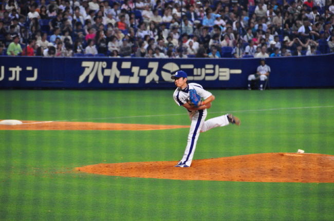 浅尾投手の力強い投球で９回表を抑える。<br /><br />３時間半ルールでこの日の延長は無い。