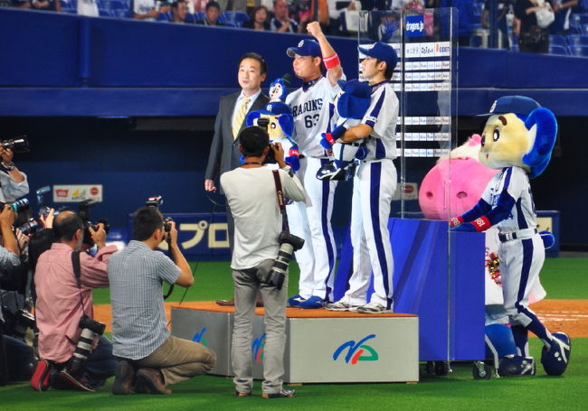 <br />ガッツポーズの　堂上 剛裕選手　<br /><br />最強ストッパー　浅尾 拓也投手