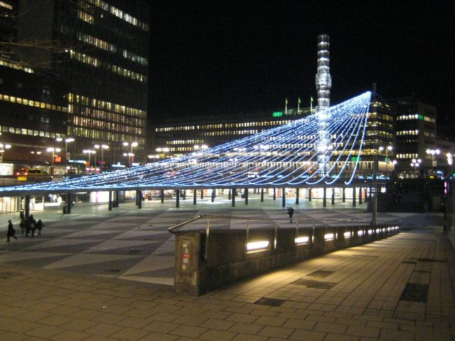 夜のセルゲイ広場