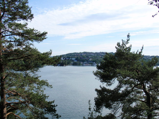 朝ではなかったのですが、この辺りの景色を見ていたらグリーグのペール・ギュントの「朝」が頭の中に流れてきました♪