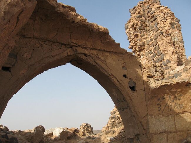 なんとか頂上へ。<br /><br />まったくもって本気で怖かったです。