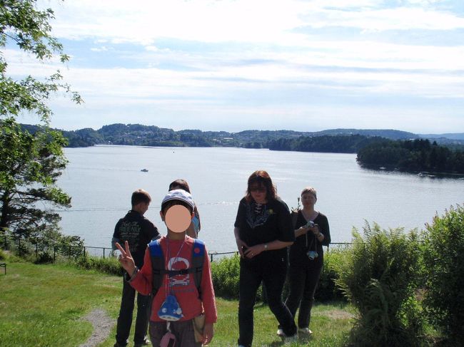 小路を散策して、ホテルに帰ることにしました。