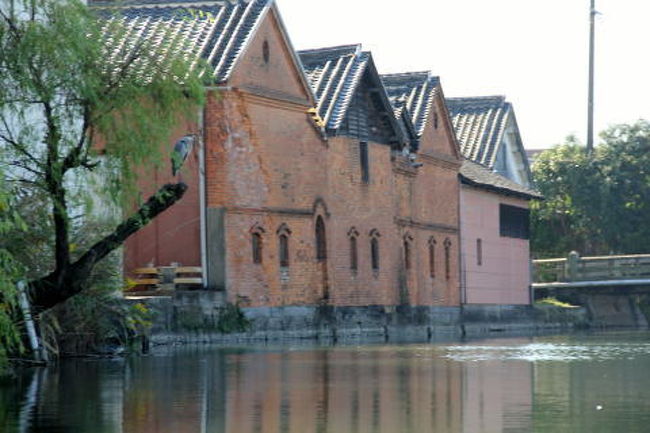 明治時代に建てられた赤レンガの倉庫街や有名な柳川高校の横を通り･･･