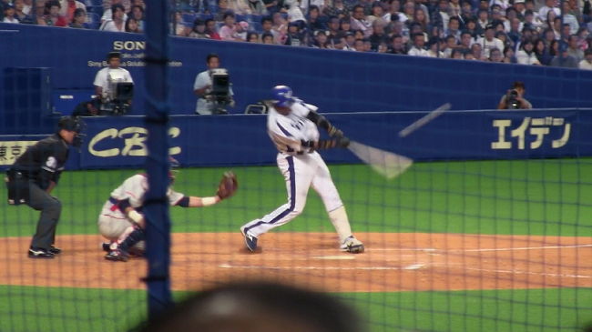 <br />ブランコ選手　打ちました！！<br /><br /><br />ホームランか？？　　残念(^_^;)