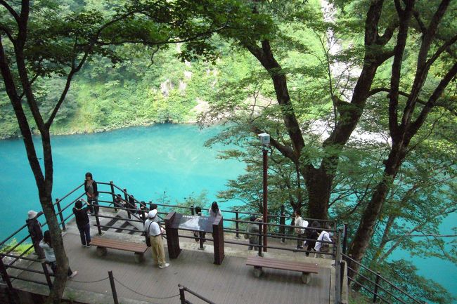 欅平で途中下車。散策の時間があります。