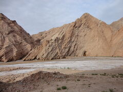 塩水渓谷到着。