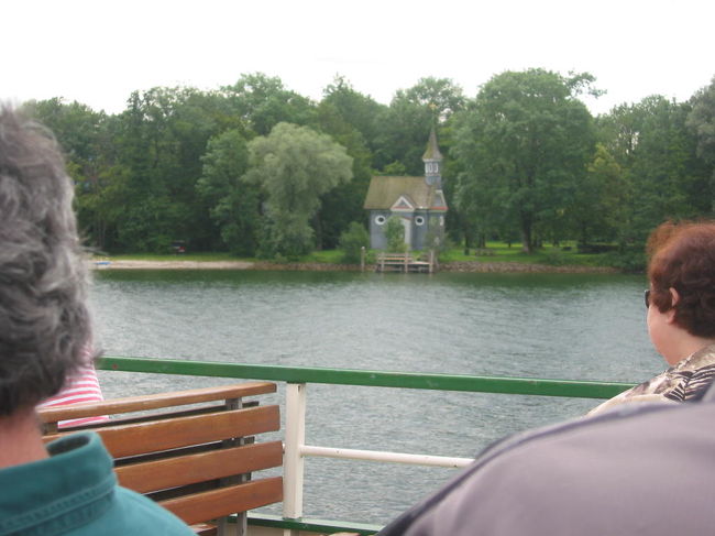 島にある小さな可愛い建物