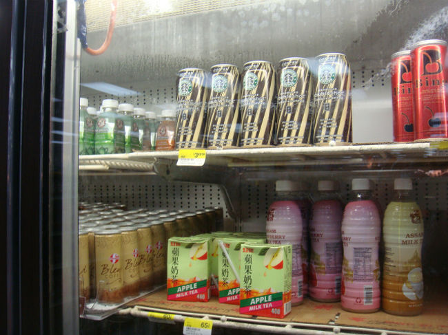 こちらは日本では見ない、<br />スタバの缶コーヒー。<br />ビッグサイズ＾＾