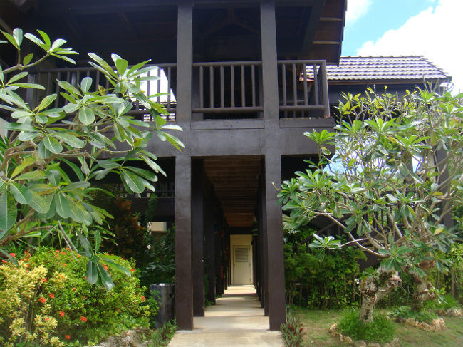 右を向くと、こんな風にコテージが。<br />あぁ〜本当にステキそうだなぁ＾＾