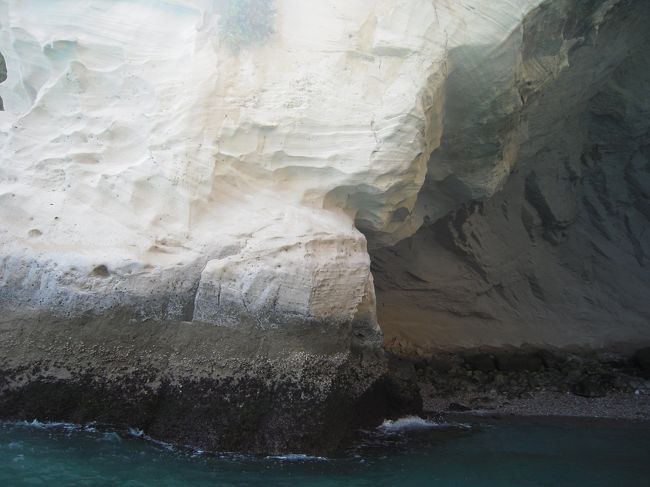 ムサンダム半島(Musandam Peninsula) ~秘境の海岸線をスピードボートから眺める~