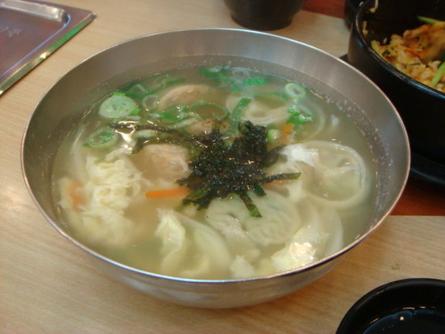 餃子スープ？的な物