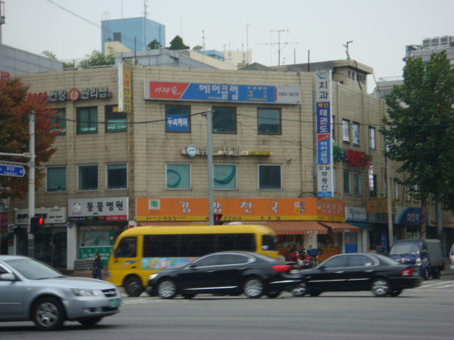 ３日目の朝<br />ホテル近くで朝食を！！！