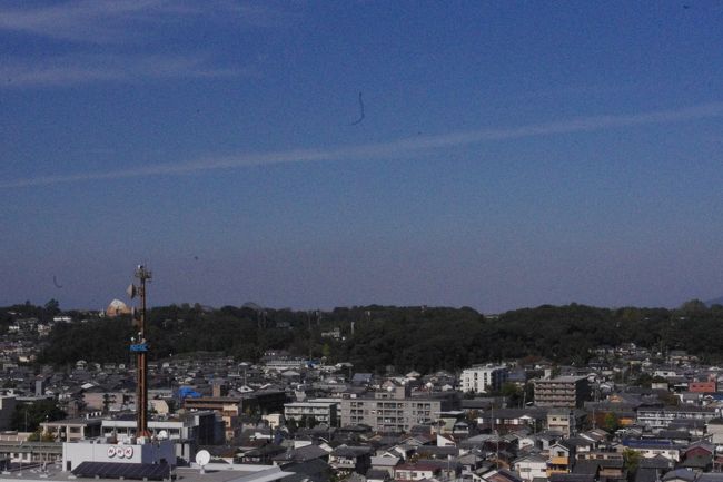 北　白い山のような物体は<br />　　懐かしの奈良ドリームランド