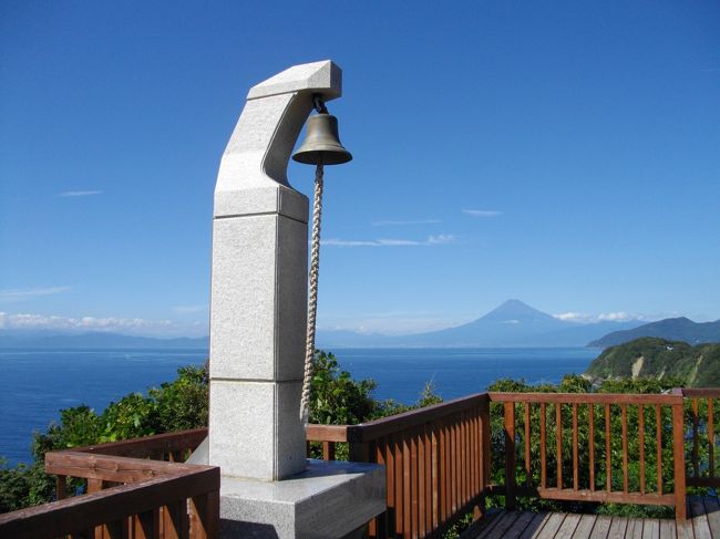 愛の鐘と富士山〜♪