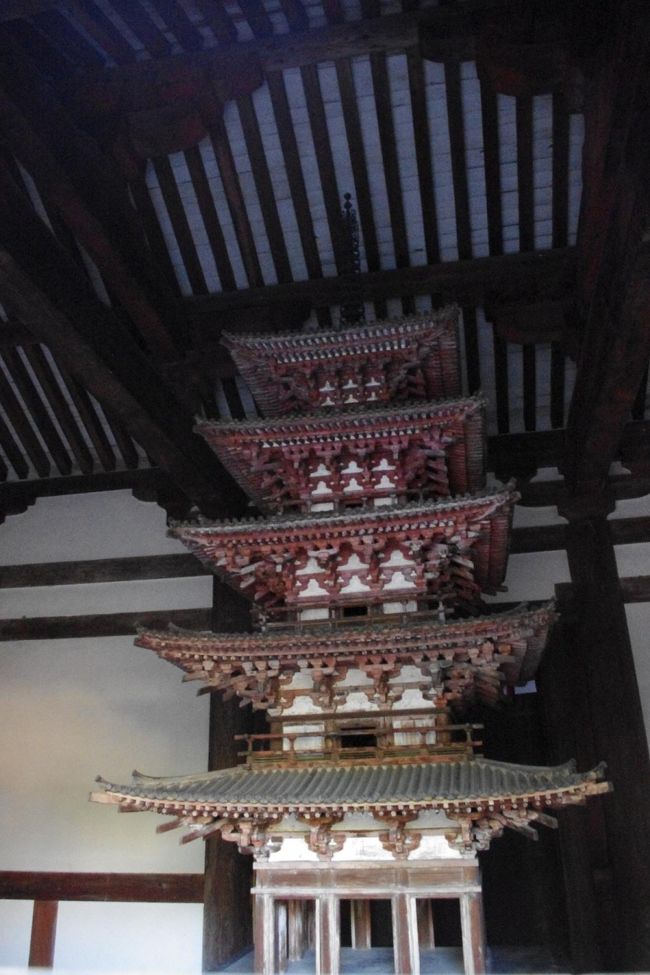 西金堂　五重小塔