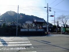 永国寺(えいこくじ)

幽霊寺で有名
掛け軸は夏に1度公開されるそうです。
普段はレプリカを掛けています。