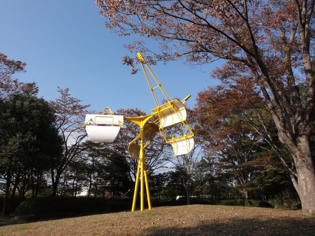 これは何でしょうね？<br />とても大きい風車みたいにも見えるけど・・・<br />説明を読まなかったのです(>_<)