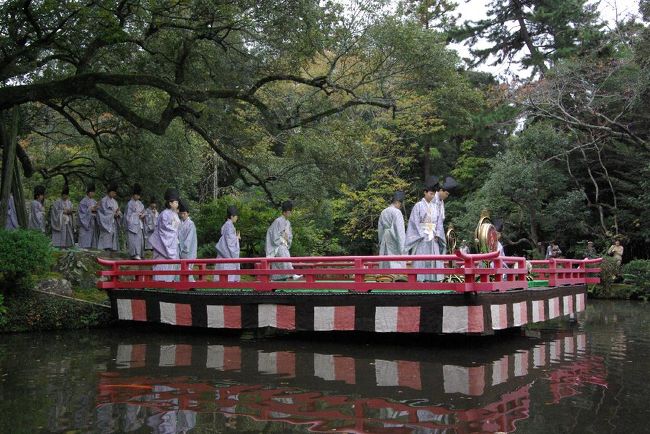 先ず最初は、和式管弦楽。総勢20名。