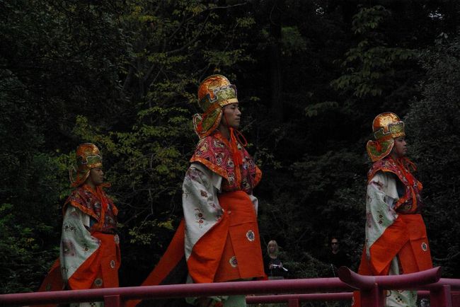 左回り（中国系）の雅楽。