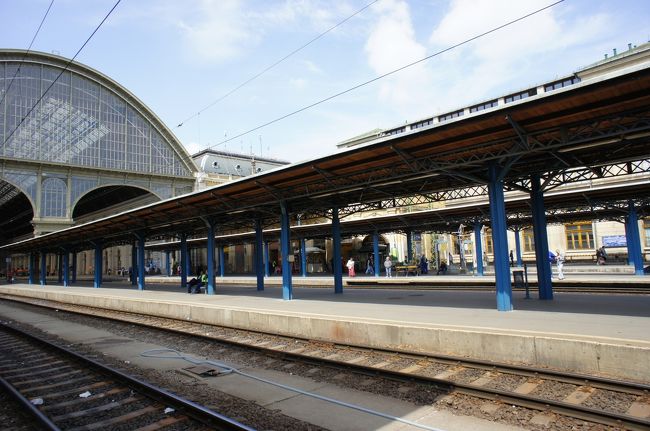 12時前にはブダペスト東駅に到着。
