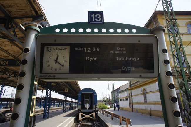 ジュール行きの鉄道に乗車。