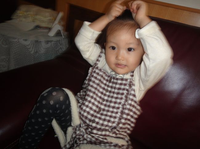 風邪で幼稚園を休んでいた娘ちゃん登場！２ヵ月ちょい振り、中国語がお父さん（私）よりうまくなってる！？