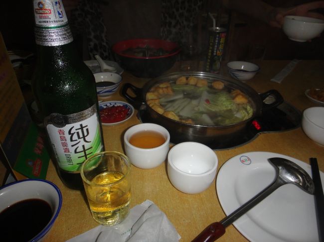 お鍋はこんな感じです。ビールもすすむ♪