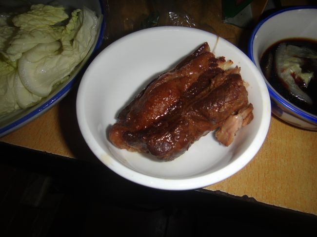 サイドメニュー・東ポー肉麺の豚肉・・・ここは再度メニューもおいしい!<br />