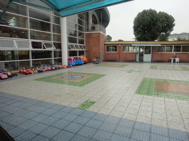 中庭・・・確かにきれいです、無理して入れたかいがあるってもんです。