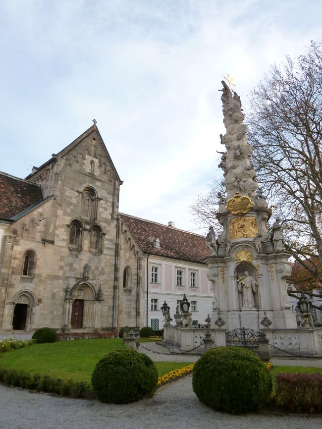 11月4日<br />ハイリゲンクロイツの修道院<br />ハイリゲンクロイツとは「聖なる十字架」の意。<br />