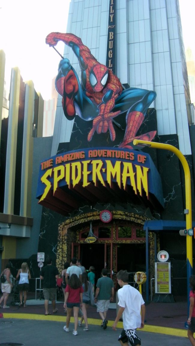 日本でもおなじみのスパイダーマン。アメリカでもの凄く人気のアトラクションです。