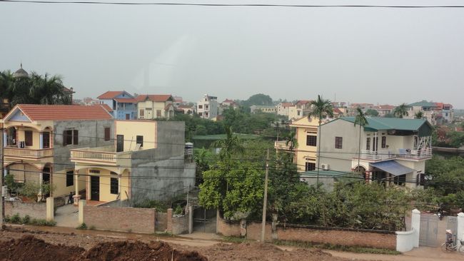 「陶器の村」　の　「バチャン」村　に立ち寄ります。<br /><br /><br />※　前日　です。