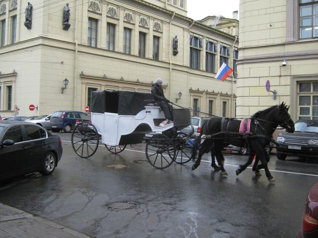 ロシアの旅 15 サンクトペテルブルク ストロガノフ宮殿 ミハイロフ城