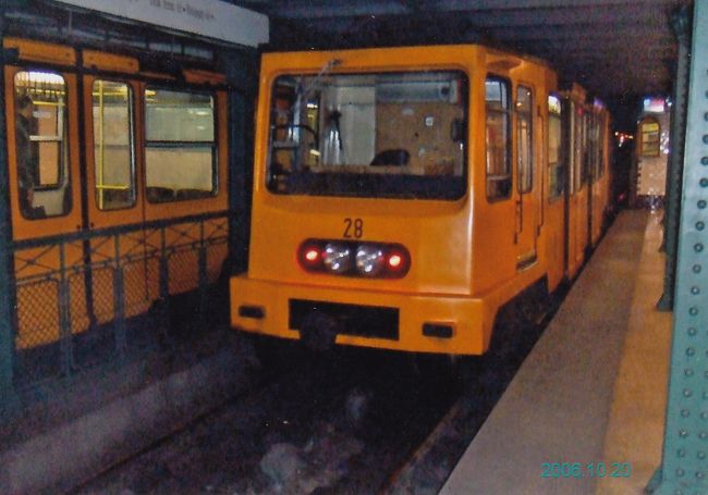 地下鉄もオシャレ。