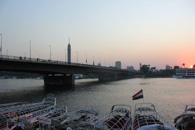 ナイル川に散歩。