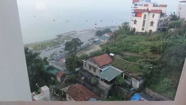 部屋からの眺めです。<br /><br />部屋によっては、ハロン湾が一望できます。