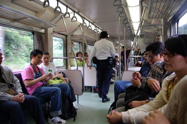 座れました。<br />クーラーガンガンです。