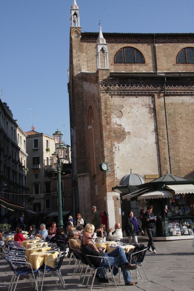 サント･ステファーノ教会　10：51