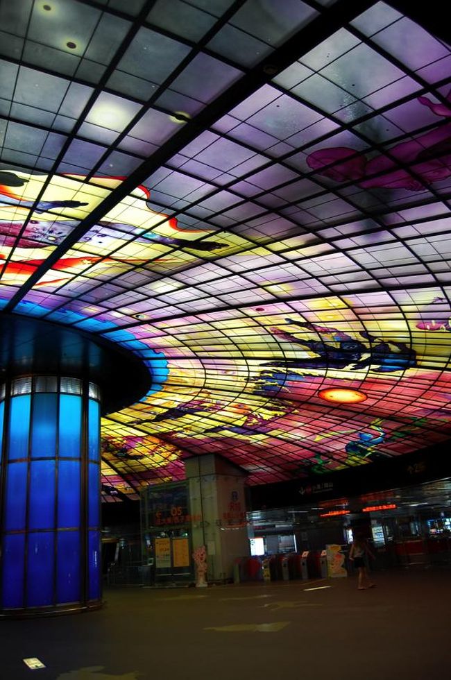 いろんな角度から見る、見る、見る。<br />